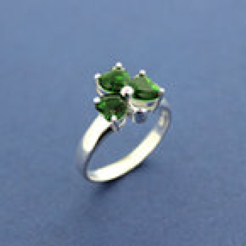Celtic Ring Shamrock white