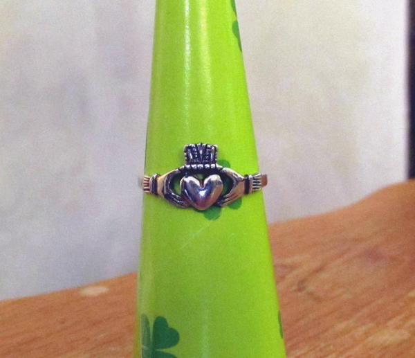 Irischer Claddagh Ring
