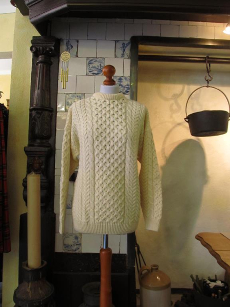 Traditioneller Aran Pullover A823 162