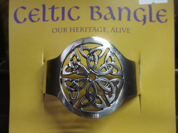 Celtic Round Knotwork Bangle (KVB10)