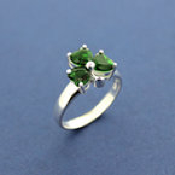 Celtic Ring Shamrock white